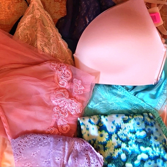 S:M:L: Lingerie bundle : La Senza, Aerie, Victoria's Secret, La Vie en Rose. - Picture 1 of 9
